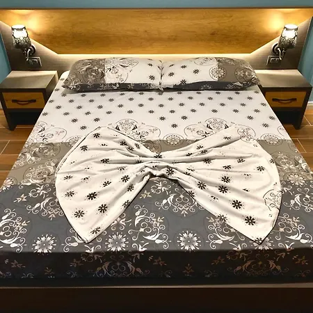 Διαμέρισμα Eka Luxury *