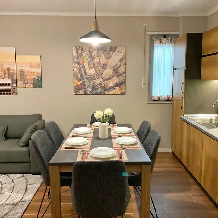 Eka Luxury Apartmán *